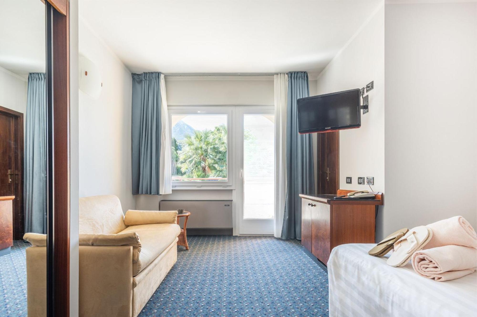 Majestic Palace Malcesine Phòng bức ảnh